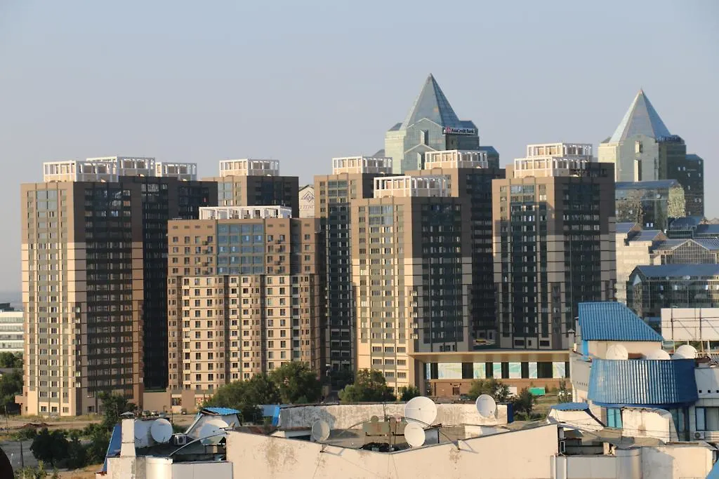 Penthouse With 3-Bedrooms Almaty 0*,